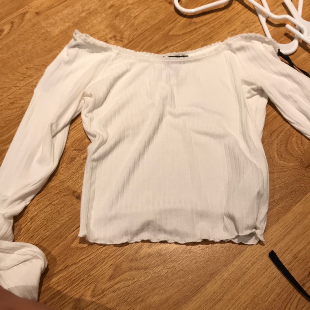 Off the shoulder long sleeve